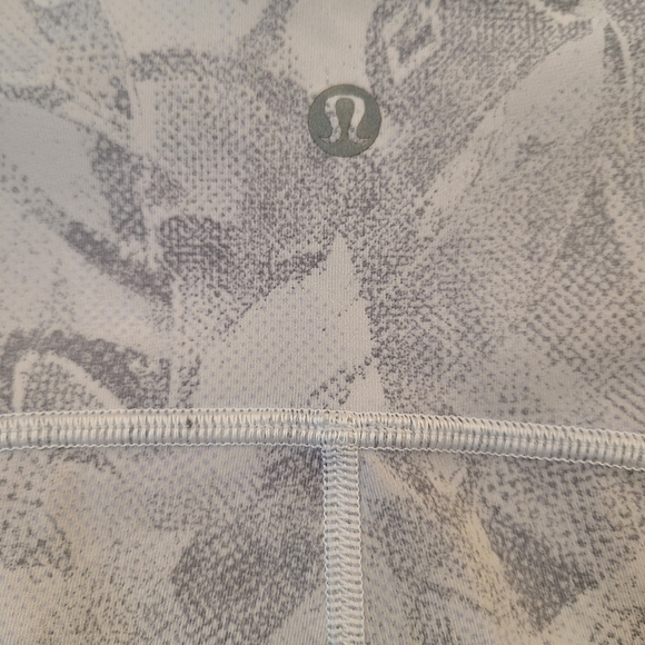 Lululemon Train Times 7/8 pant 25" Jasmine White Multi Leggings - Picture 7 of 9